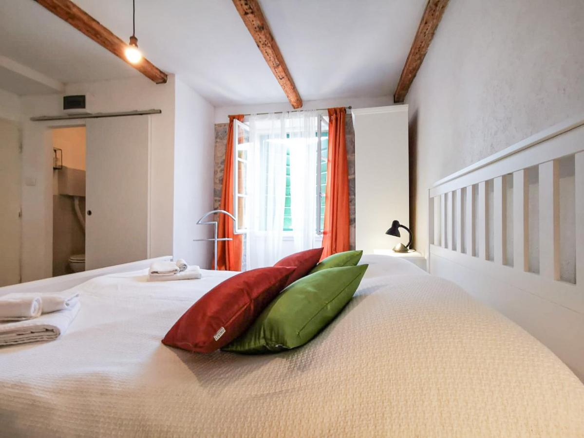 Hotel Val Comeza à Komiža Extérieur photo