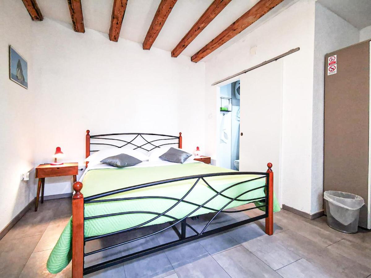 Hotel Val Comeza à Komiža Extérieur photo