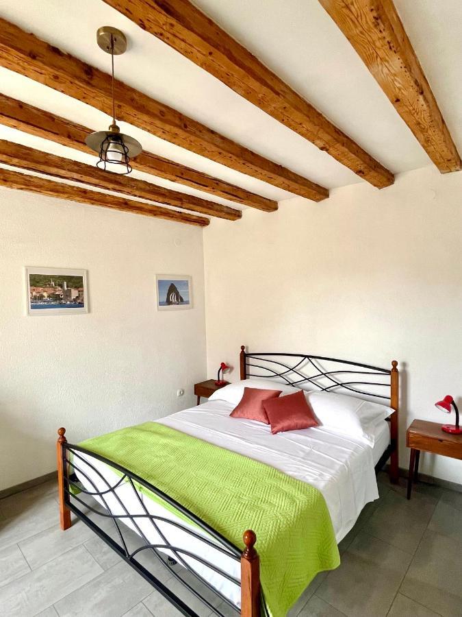 Hotel Val Comeza à Komiža Extérieur photo