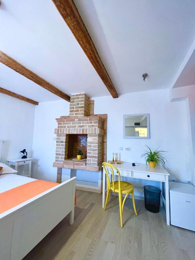 Hotel Val Comeza à Komiža Extérieur photo