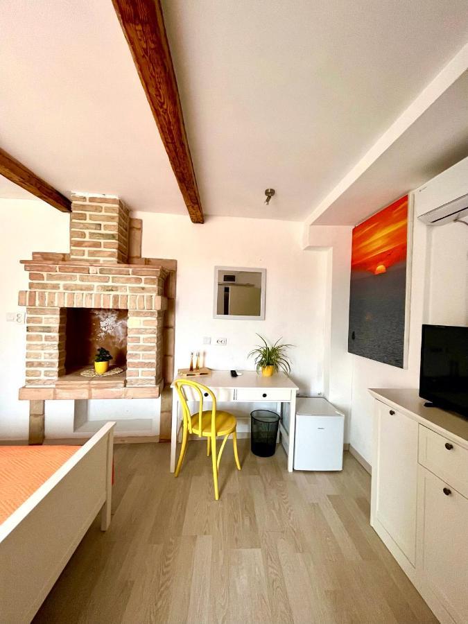 Hotel Val Comeza à Komiža Extérieur photo