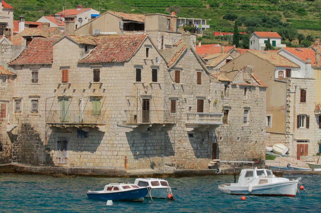Hotel Val Comeza à Komiža Extérieur photo